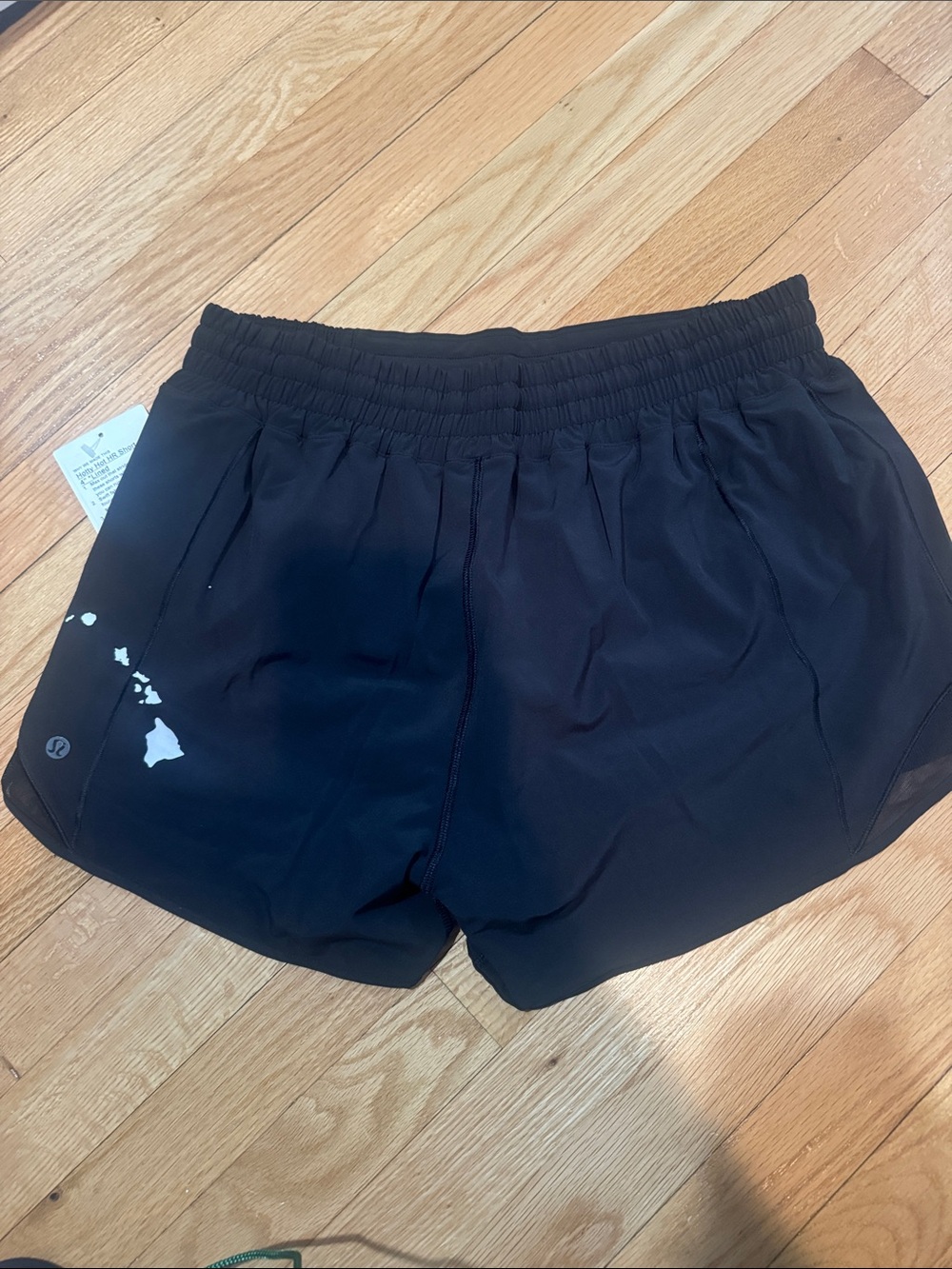 NWT Hawaii Exclusive Hotty Hot HR Short 4” Lined